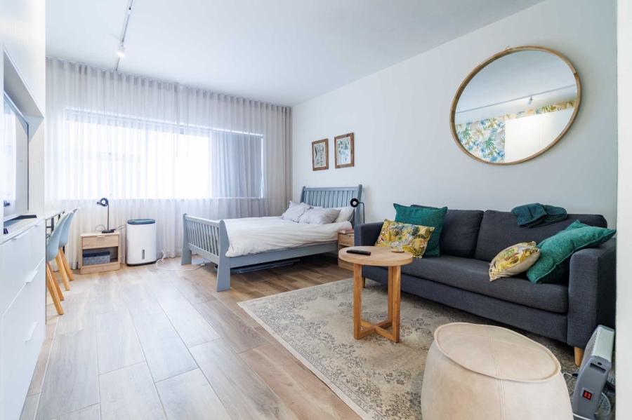 To Let 1 Bedroom Property for Rent in Mouille Point Western Cape